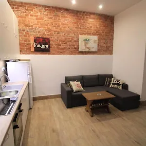  Apartament Studia Na Komuny Blisko Do Rynku