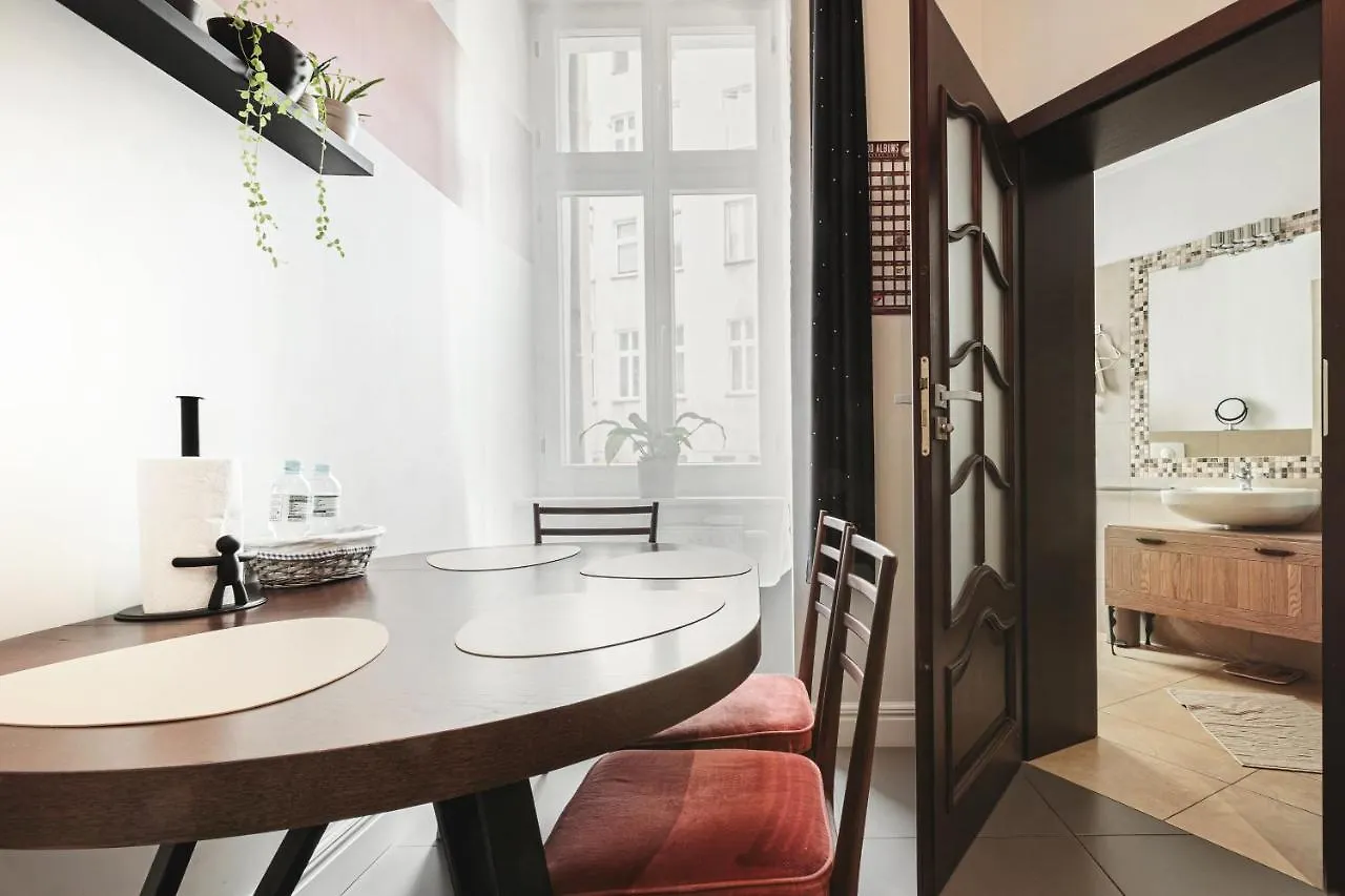 Klimatyczny Apartament W Centrum Wrocław Apartman